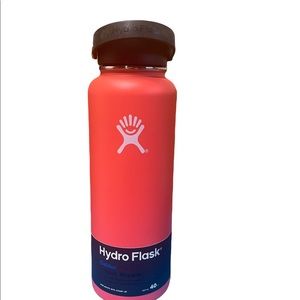NWT 40 oz. Hydro flask tangelo